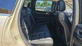 2011 Jeep Grand Cherokee Laredo – miniatura 17