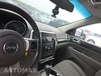 2011 Jeep Grand Cherokee Laredo - miniatura 11