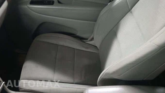 2011 Jeep Grand Cherokee Laredo - miniatura 26