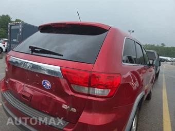 2011 Jeep Grand Cherokee Laredo - miniatura 4