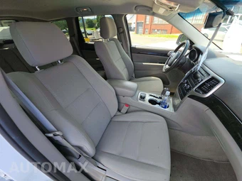 2011 Jeep Grand Cherokee Laredo - miniatura 18