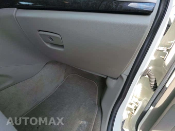 2011 Jeep Grand Cherokee Laredo - miniatura 19