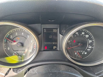 2011 Jeep Grand Cherokee Laredo – miniatura 12