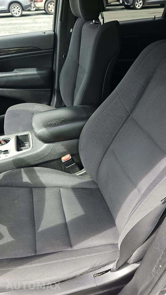 2011 Jeep Grand Cherokee Laredo - miniatura 21