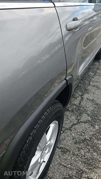 2011 Jeep Grand Cherokee Laredo - miniatura 22