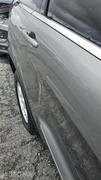 2011 Jeep Grand Cherokee Laredo - miniatura 26