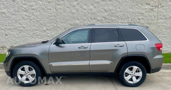 2011 Jeep Grand Cherokee Laredo - miniatura 2