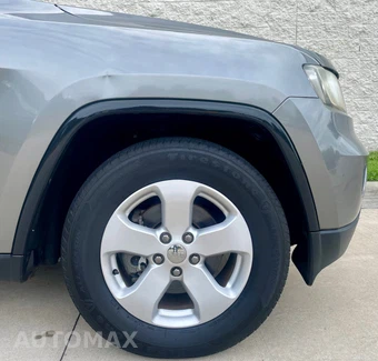 2011 Jeep Grand Cherokee Laredo - miniatura 21