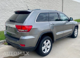 2011 Jeep Grand Cherokee Laredo - miniatura 4