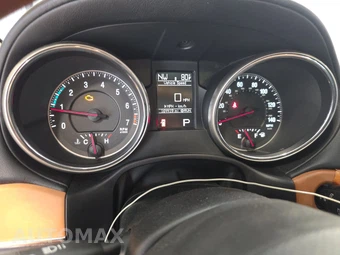 2011 Jeep Grand Cherokee Overland – miniatura 12