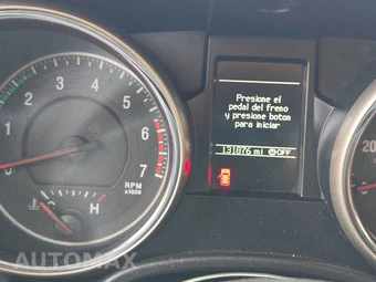 2011 Jeep Grand Cherokee Overland – miniatura 12