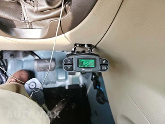 2011 Jeep Grand Cherokee Overland - miniatura 34