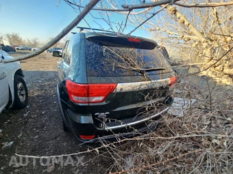 2011 Jeep Grand Cherokee Overland - miniatura 5