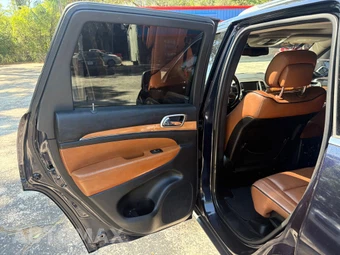 2011 Jeep Grand Cherokee Overland - miniatura 13