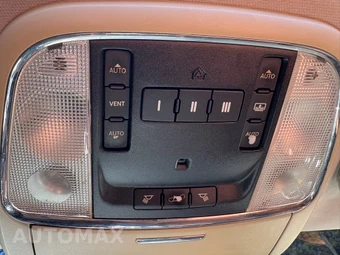 2011 Jeep Grand Cherokee Overland - miniatura 28