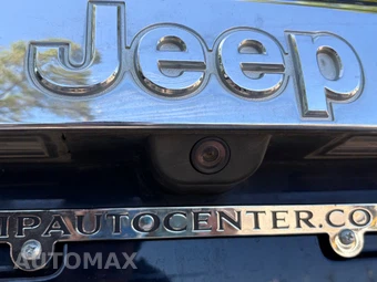 2011 Jeep Grand Cherokee Overland - miniatura 29