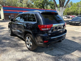2011 Jeep Grand Cherokee Overland - miniatura 3