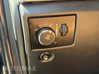 2011 Jeep Grand Cherokee Overland - miniatura 31
