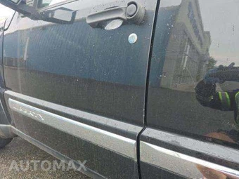 2011 Jeep Liberty Limited Edition – miniatura 28