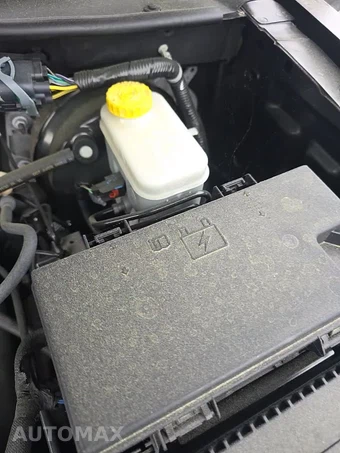 2011 Jeep Liberty Limited Edition – miniatura 38