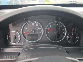 2011 Jeep Liberty Limited Edition – miniatura 9