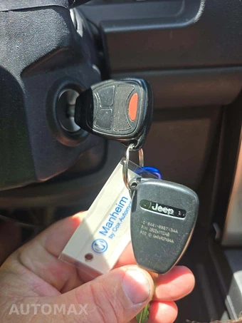 2011 Jeep Liberty Sport – miniatura 8