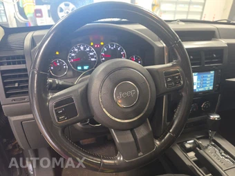 2011 Jeep Liberty Sport – miniatura 10