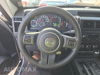 2011 Jeep Liberty Sport - miniatura 10