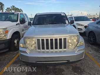2011 Jeep Liberty Sport - miniatura 2