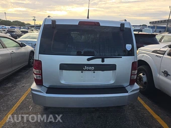 2011 Jeep Liberty Sport - miniatura 5