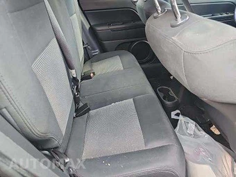 2011 Jeep Patriot Latitude – miniatura 16