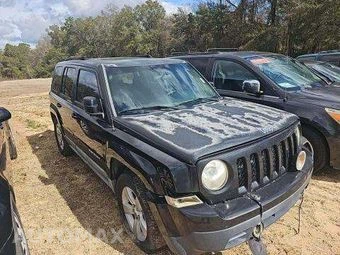 2011 Jeep Patriot Latitude – miniatura 4
