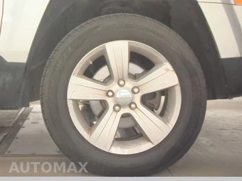 2011 Jeep Patriot Latitude – miniatura 10