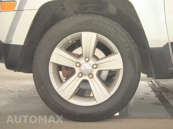 2011 Jeep Patriot Latitude – miniatura 9