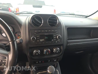 2011 Jeep Patriot Latitude – miniatura 11