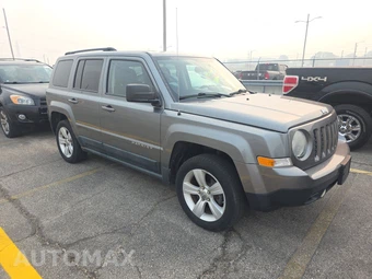 2011 Jeep Patriot Latitude – miniatura 3