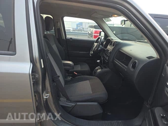 2011 Jeep Patriot Latitude – miniatura 8