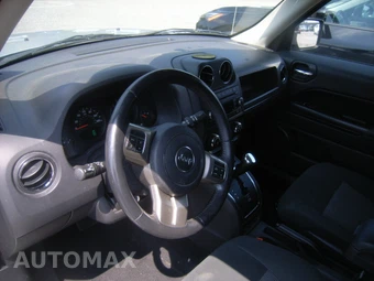 2011 Jeep Patriot Latitude - miniatura 6
