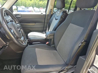 2011 Jeep Patriot Latitude - miniatura 7