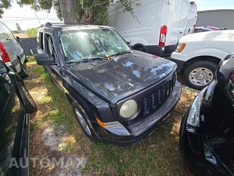 2011 Jeep Patriot Latitude X - miniatura 4