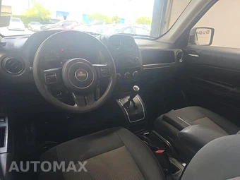 2011 Jeep Patriot Sport – miniatura 14