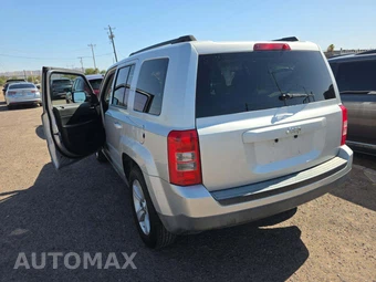 2011 Jeep Patriot Sport - miniatura 2