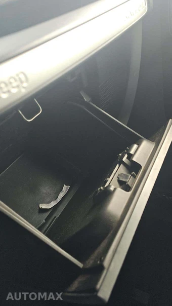 2011 Jeep Wrangler 70th Anniversary Edition – miniatura 34
