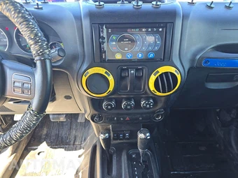 2011 Jeep Wrangler Rubicon - miniatura 11