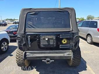2011 Jeep Wrangler Rubicon - miniatura 5