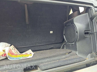 2011 Jeep Wrangler Sahara - miniatura 14