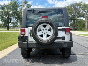 2011 Jeep Wrangler Sport - miniatura 4