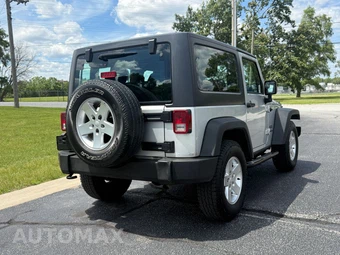 2011 Jeep Wrangler Sport - miniatura 5