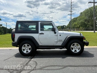 2011 Jeep Wrangler Sport - miniatura 6