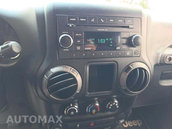 2011 Jeep Wrangler Sport – miniatura 10